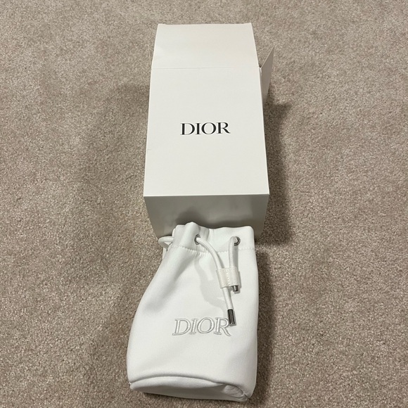 Dior Trousse pouch drawstring bucket bag Brand New in Box - Picture 3 of 5